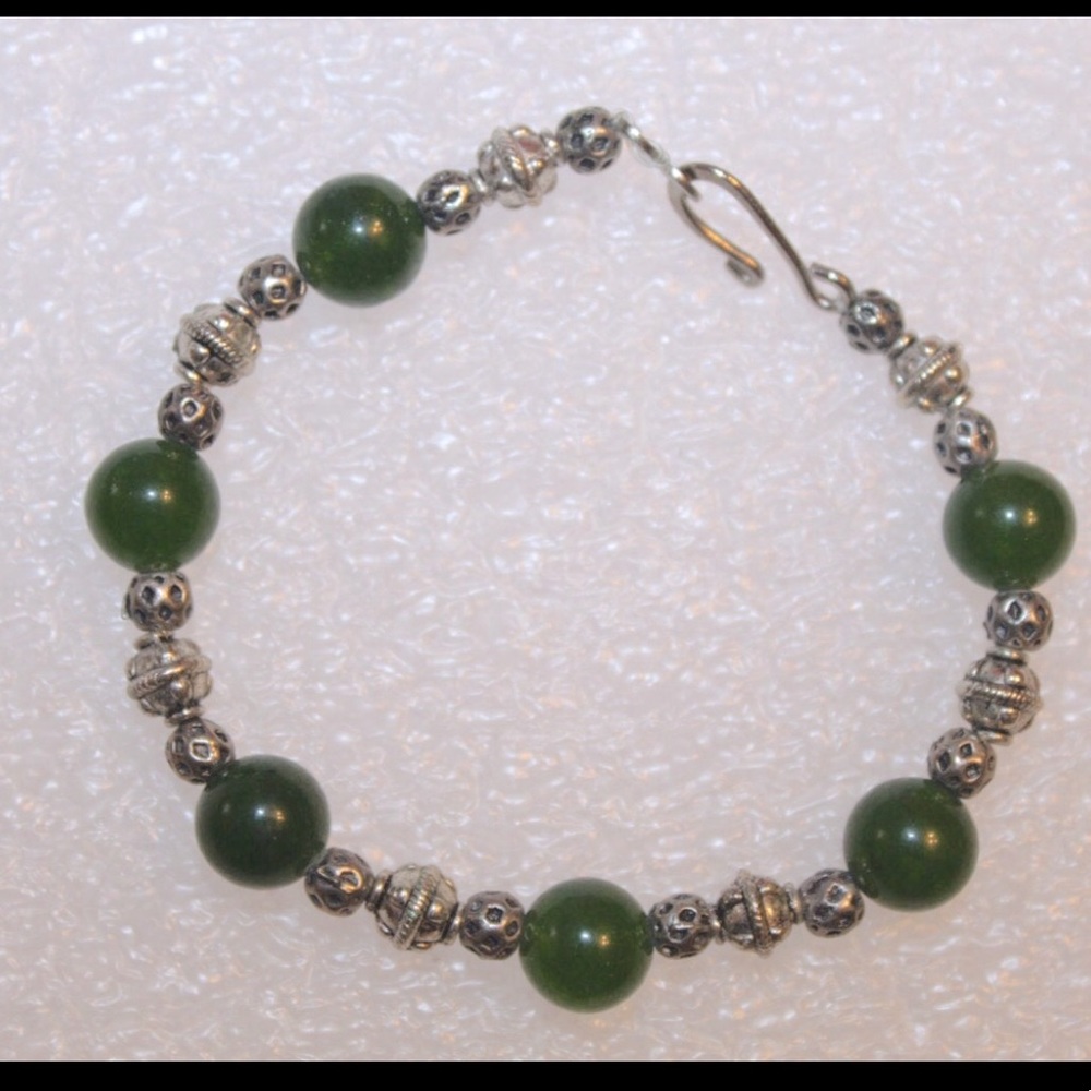 Beautiful handcrafted bracelet jade beads